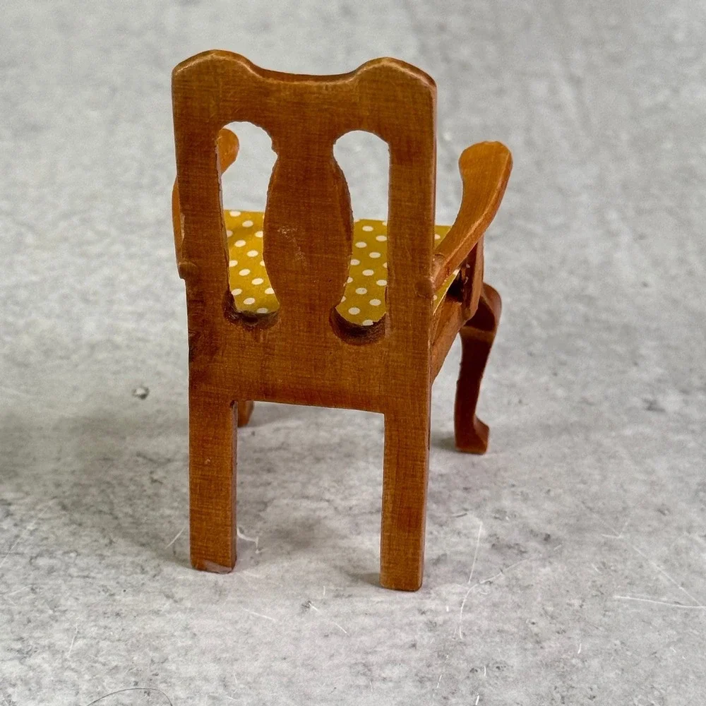 Miniature Wooden Queen Anne Armchair Yellow Polka Dot Dollhouse Furniture 3.5in